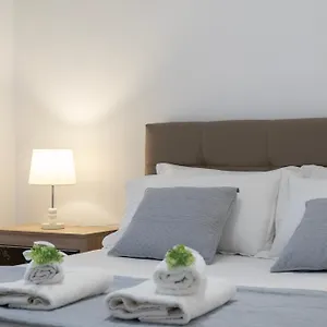 Apartment 24, Sarande